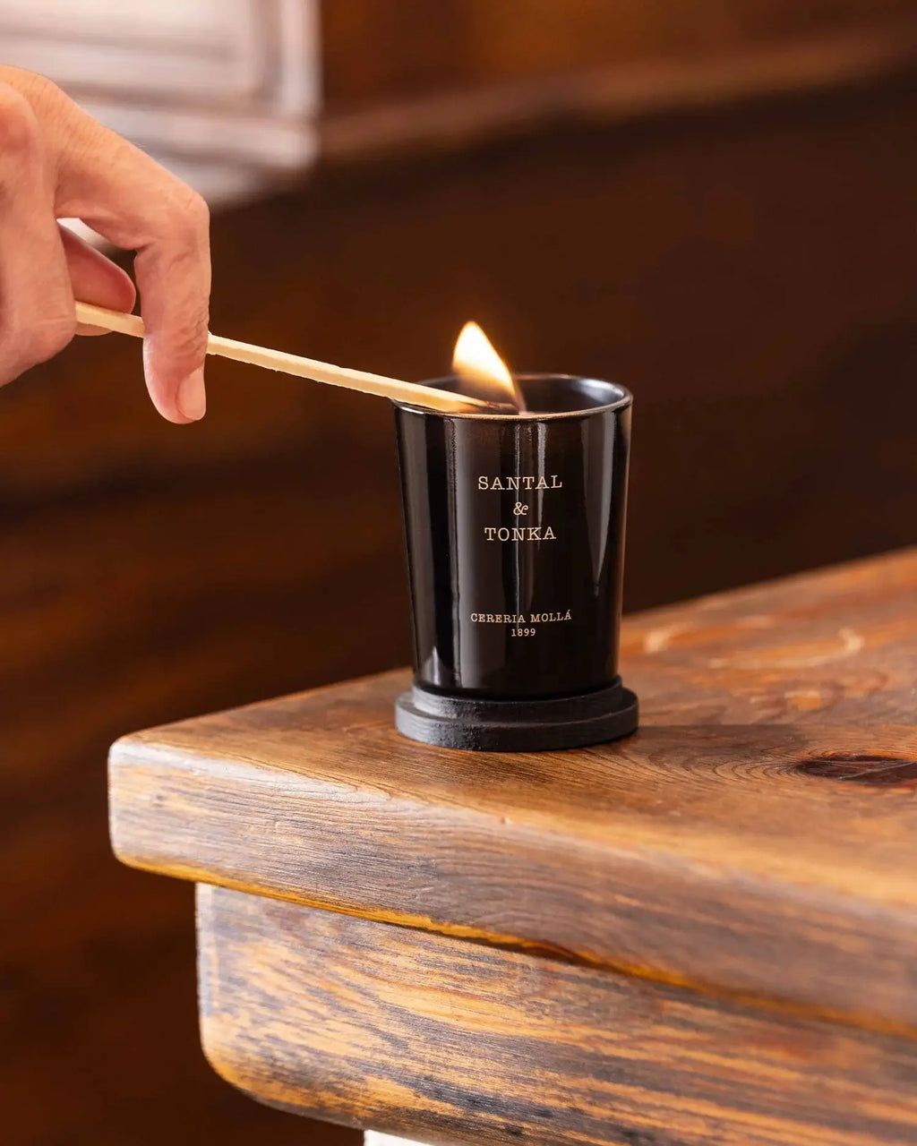 Duftlys 70g - Santal & Tonka