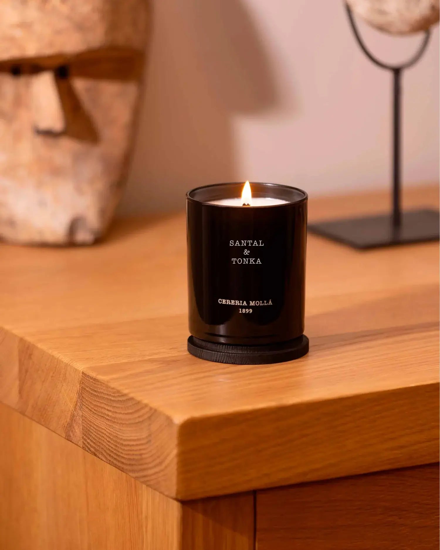 Duftlys 230g - Santal & Tonka