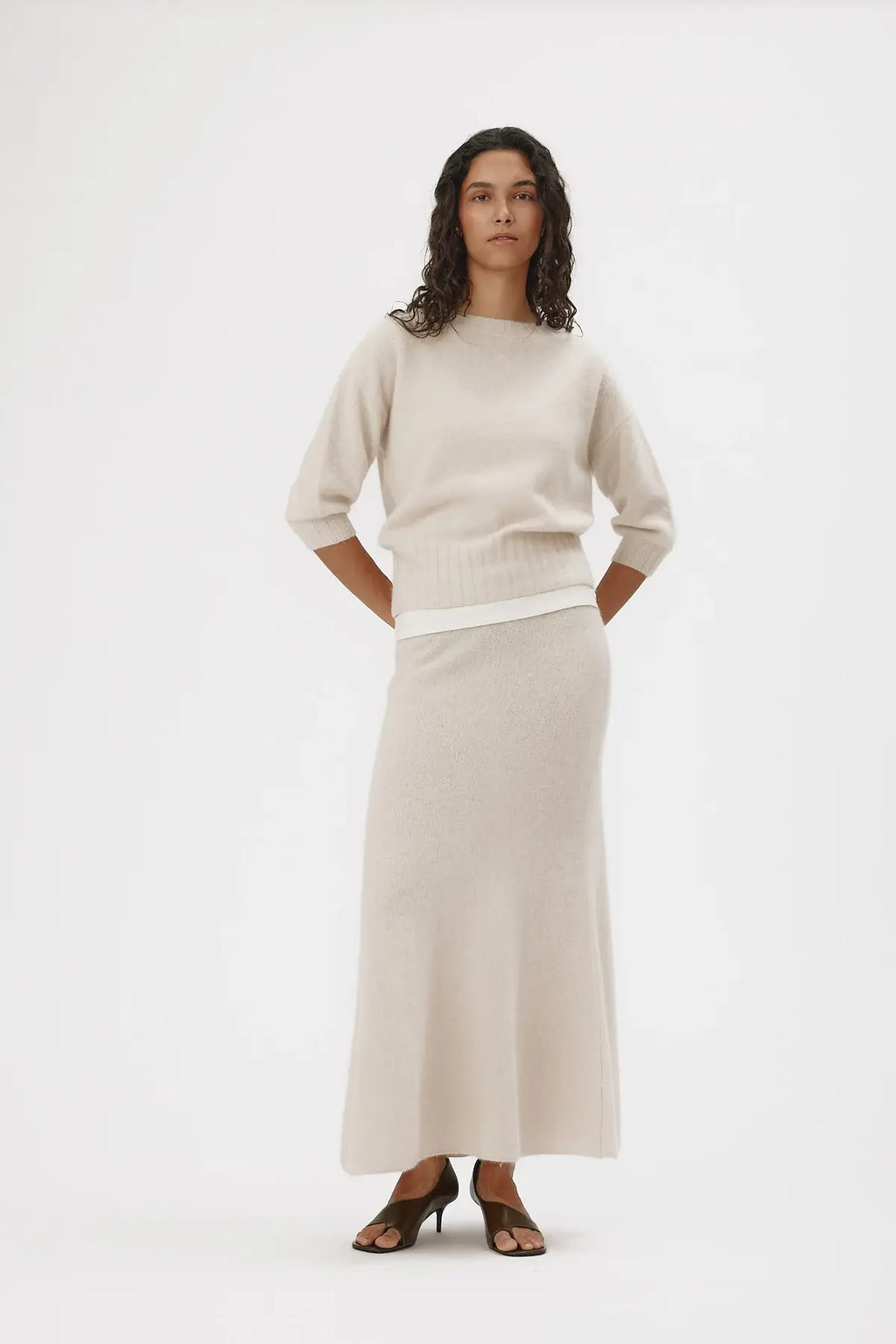 Mona Sweater - Oatmeal Beige