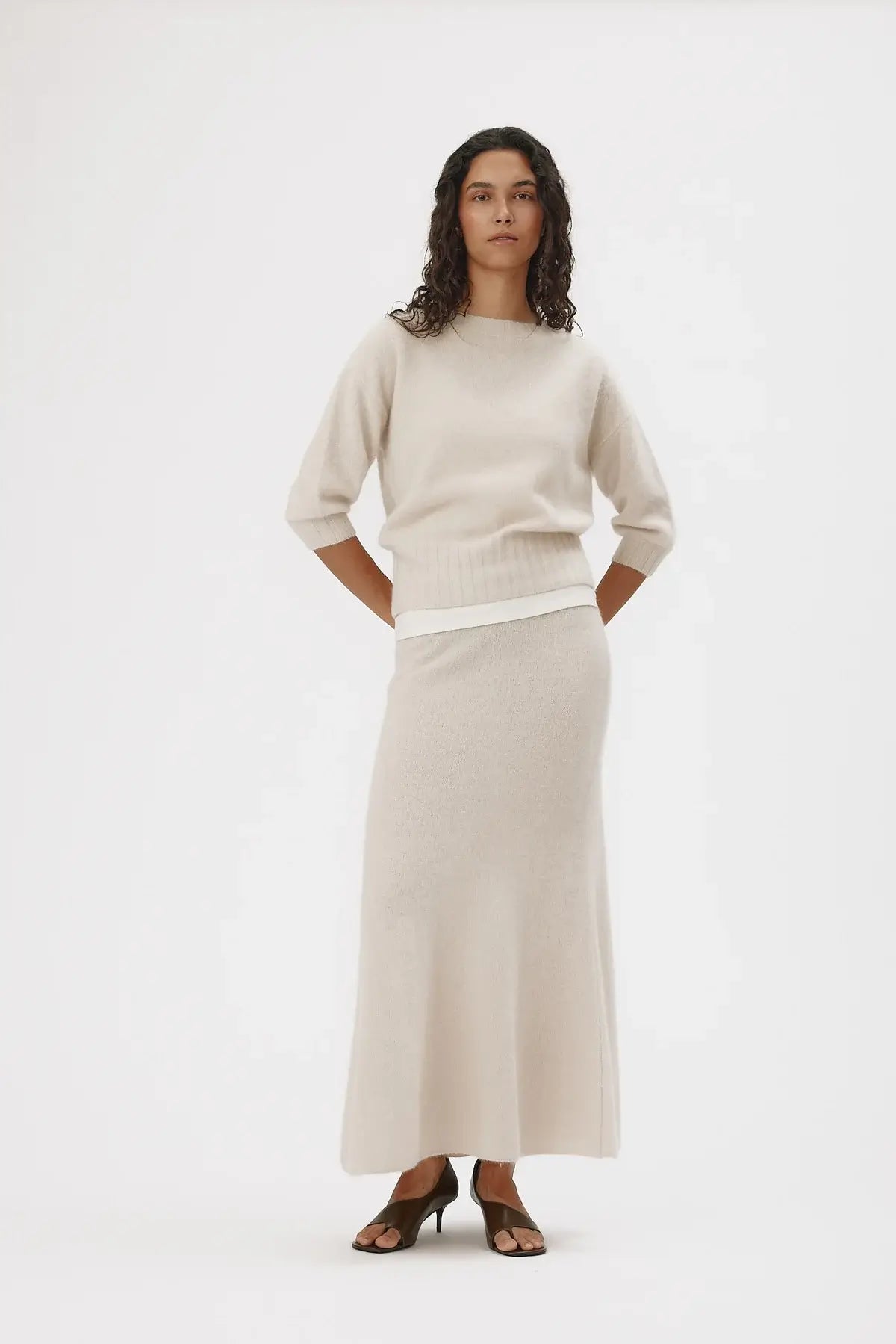 Mona Sweater - Oatmeal Beige