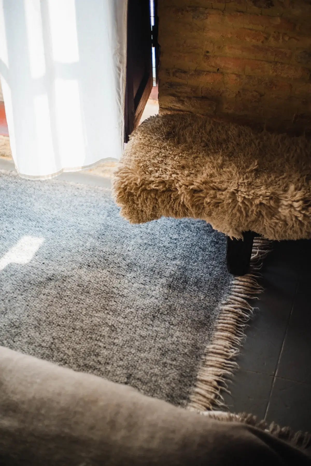 Aunsi – Radhi Rug