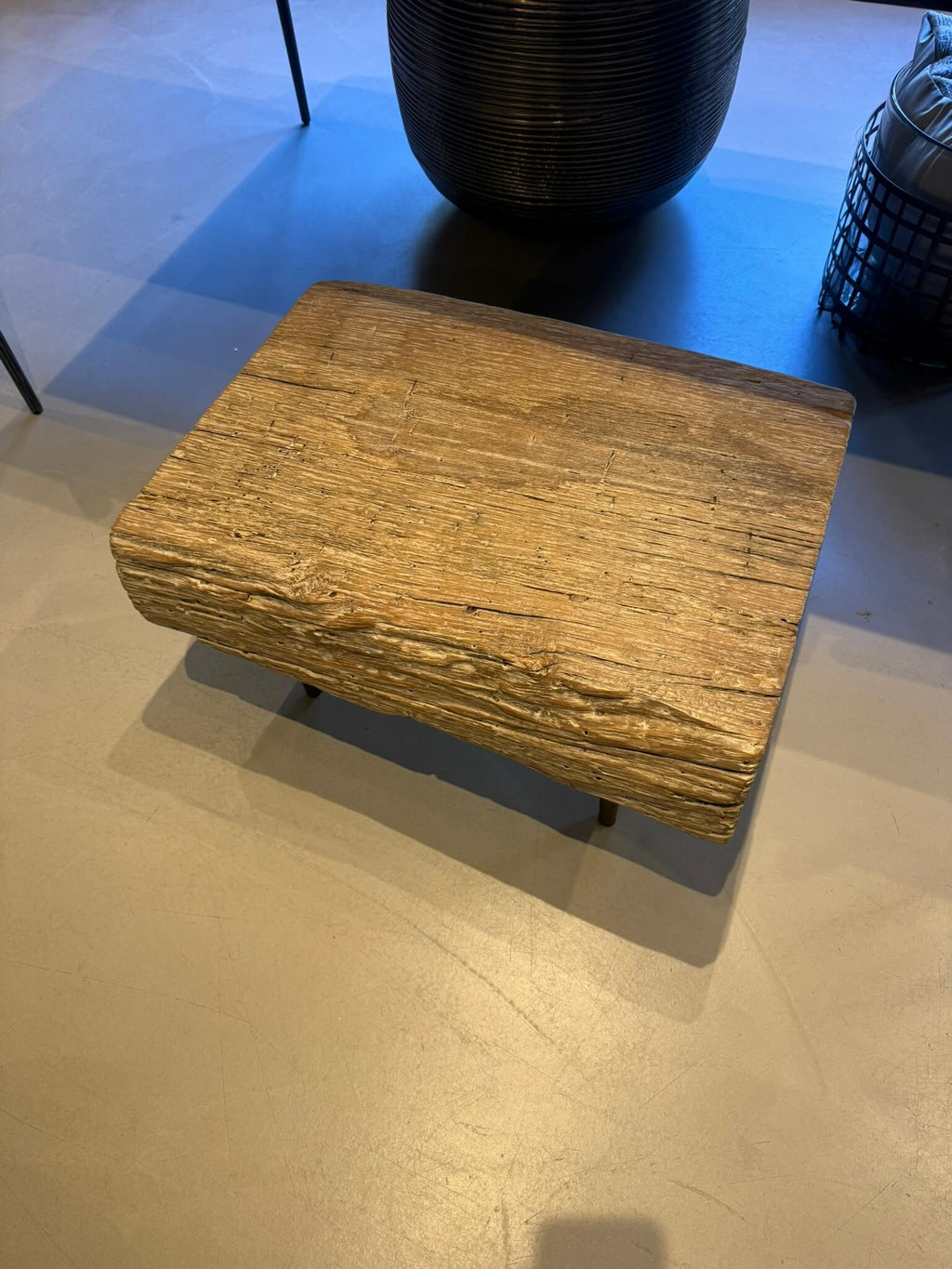 Træ møbel