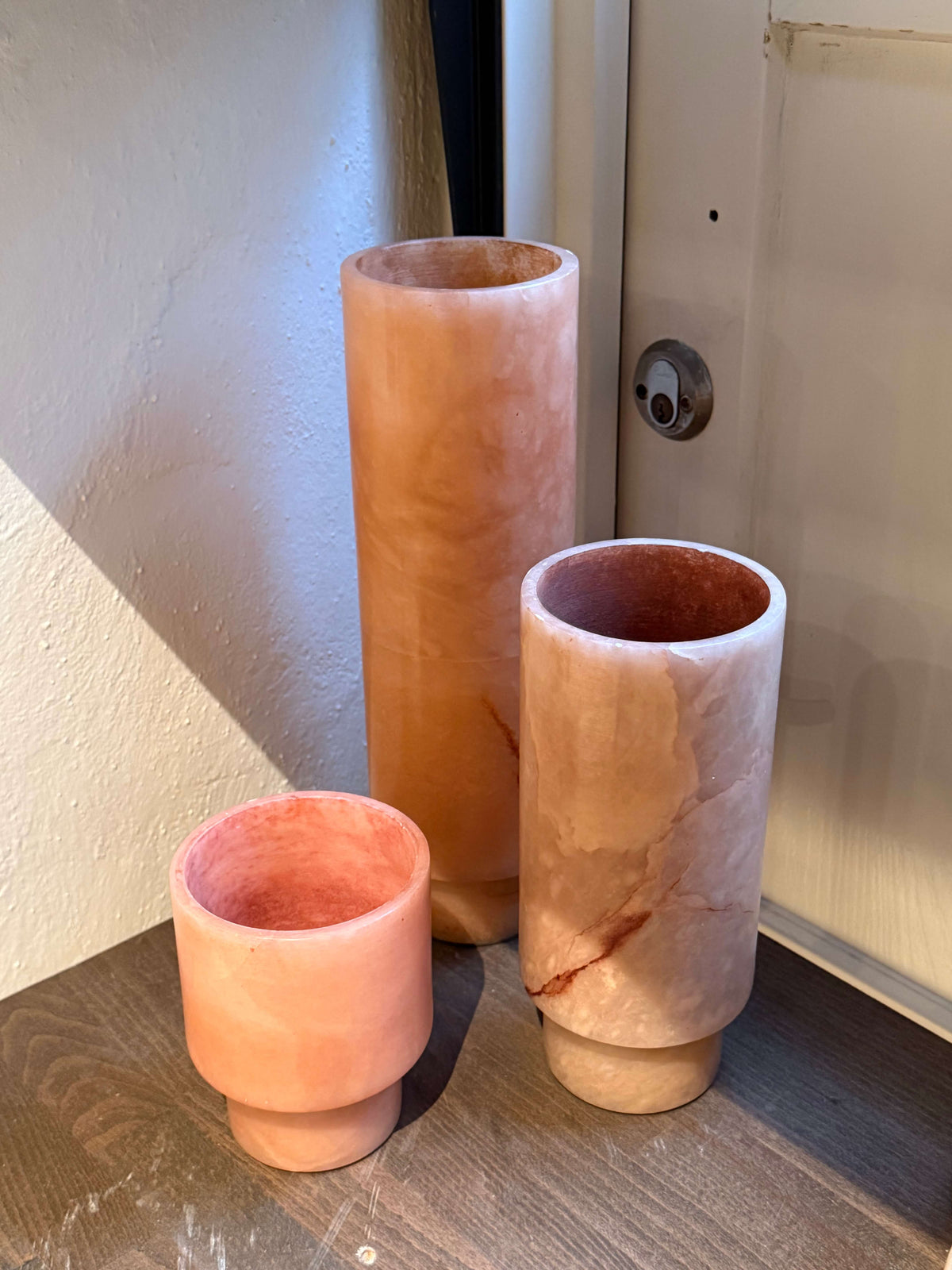 Soft pink lascar lysestage