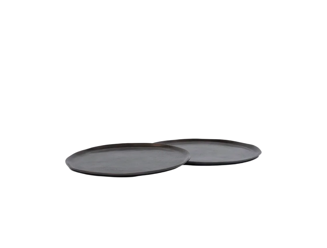 Organic bakke i metal med antik kobberfinish