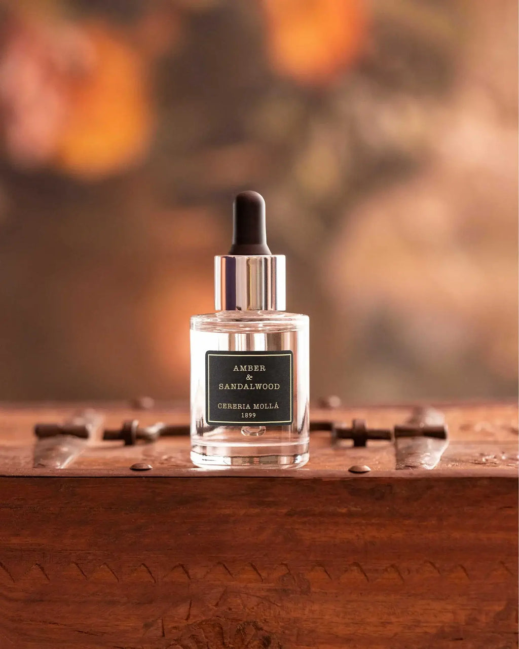 Essential Oil - Amber & Sandalwood