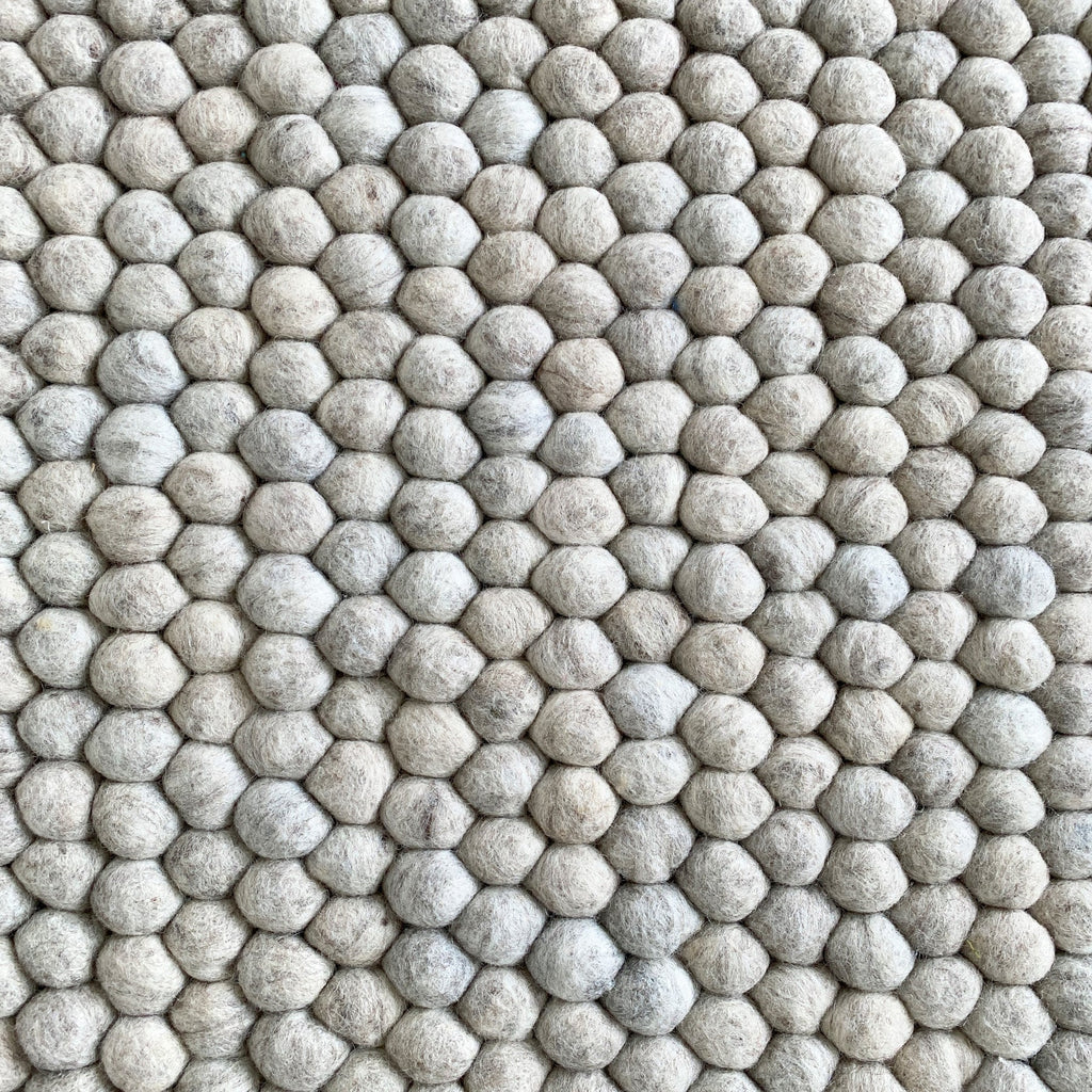Snow Drop tæppe - Light Grey