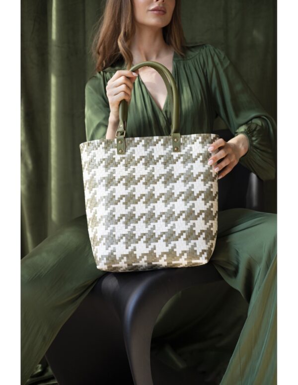 Mayfair shopper, Olive | Handed By - Image 4