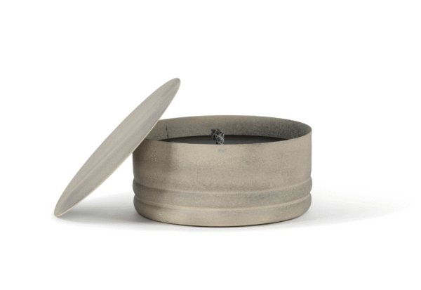 Metal udendørs lys med låg, beige