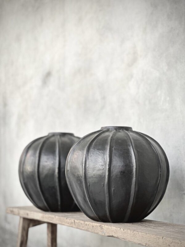 AGUN vase, black antique | Noori - Billede 5
