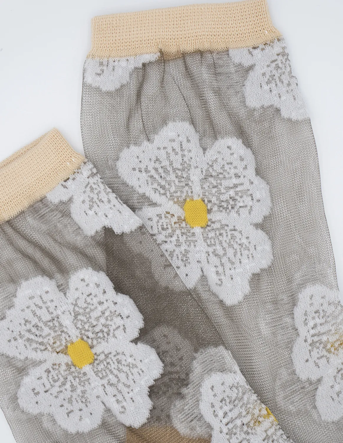 Murano Creme, transparente strømper | Atelier St Eustaache - Billede 6