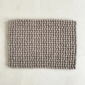 Snow Drop måtte, Dusty brown | Care by Me