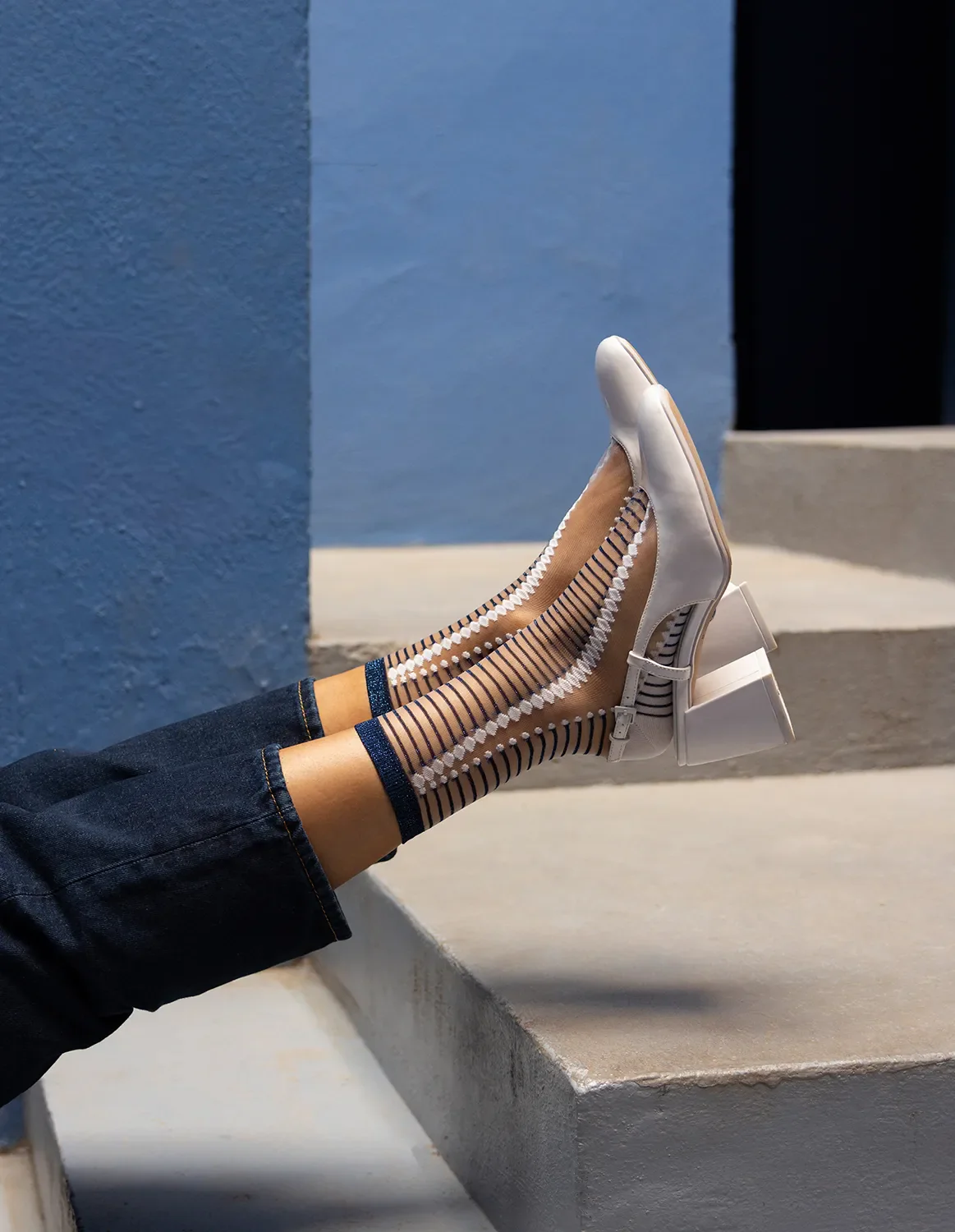 Boavista Blue, transparente strømper | Atelier St Eustache - Billede 3